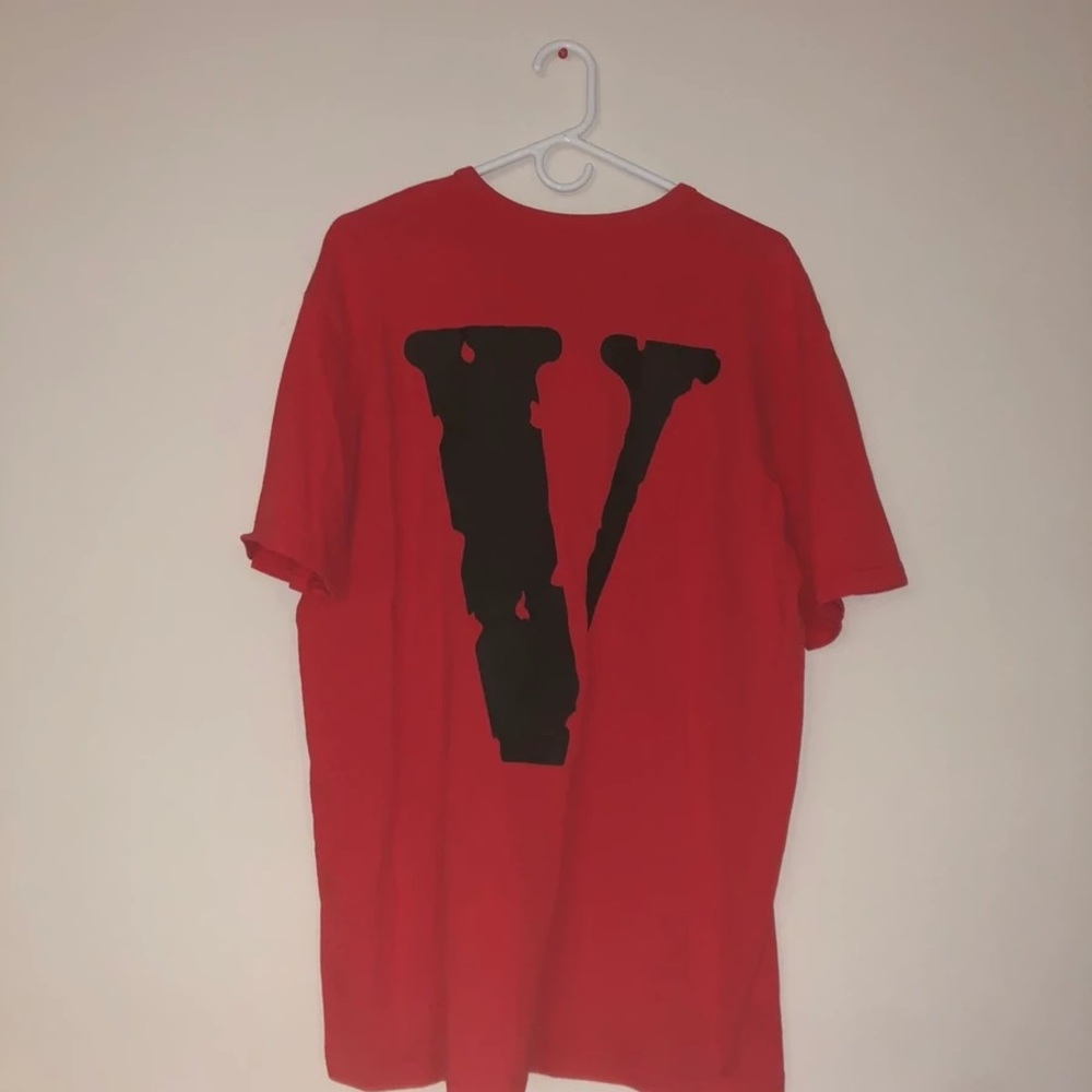VLONE friends red - Picture 1 of 4
